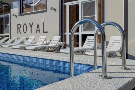 Royal by Undersun - 19