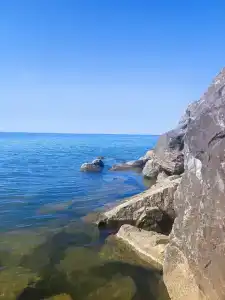 На камнях - 16