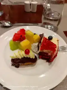 Metropolitan Dubai - 42