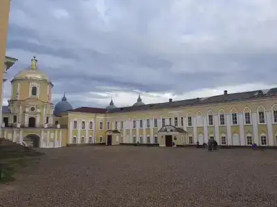 Монастырская гостиница - 31
