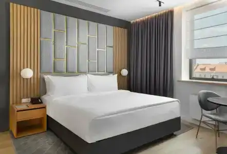 The Basilian Minsk, Curio Collection By Hilton - 1