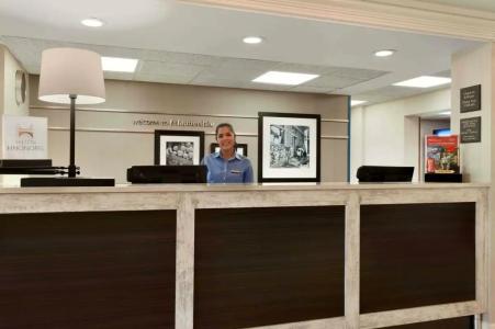 Hampton Inn & Suites Fort Lauderdale Airport - 15