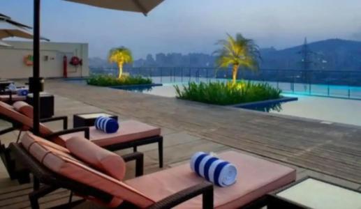 Holiday Inn Mumbai International Airport, An Ihg - 33