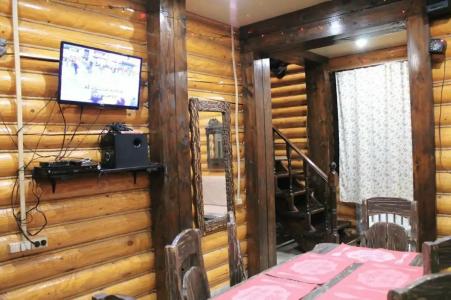 Кирилловская - 38
