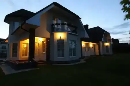 Солнечный - 100