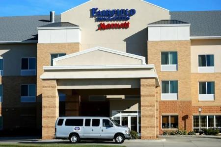 Fairfield Inn & Suites Airport - 11
