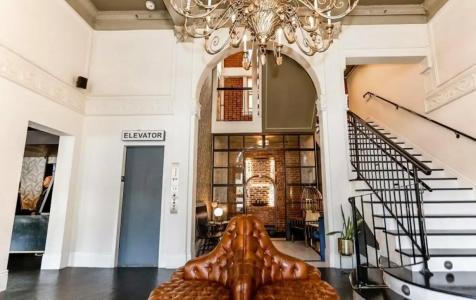 H by H Hospitality - 29