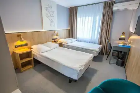 Интурист - 54