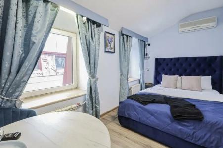 Невский проспект - 83