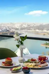 Clarion Golden Horn - 75