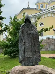 Монастырская гостиница - 25