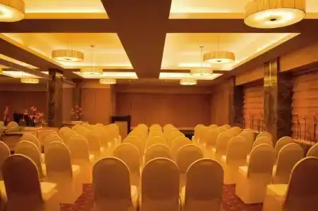 Courtyard by Marriott Chennai - 28