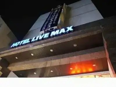 Livemax Sagamihara - 4