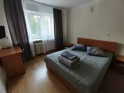 Академическая - 82