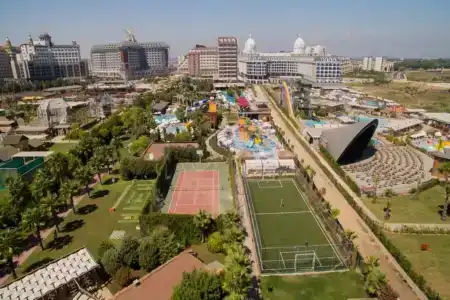 Saturn Palace Resort - 83