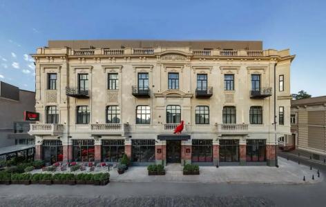 Radisson Red - 99