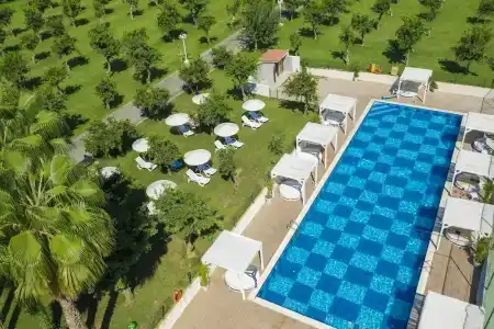 Utopia Resort & Residence - 75