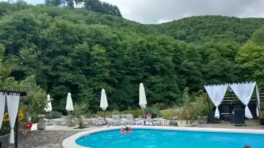 Viktoria - 37