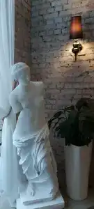 Mama Leone - 10