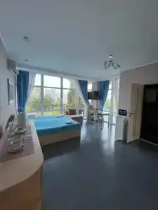 На ладони - 83