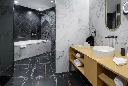 The Basilian Minsk, Curio Collection By Hilton - 119