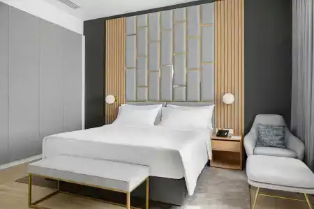 The Basilian Minsk, Curio Collection By Hilton - 105