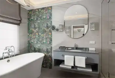 Петровка 26 - 83