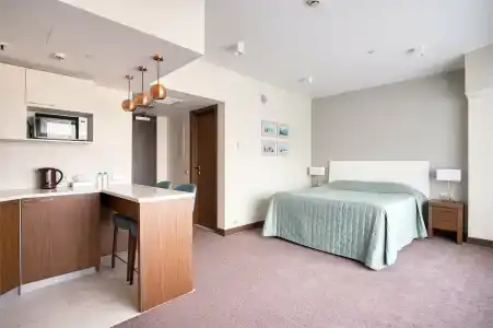 ApartMezhdunarodnaya - 90