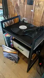 БарнХаус Вилэдж - 100