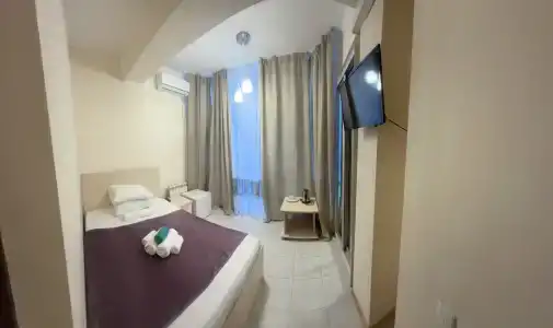 Laza Hall - 53