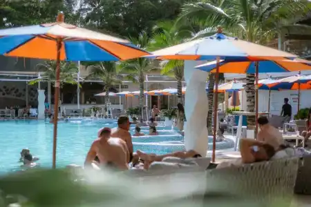 Ark Bar Beach Resort - 51