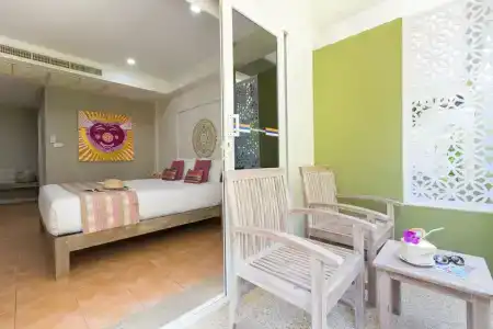 Ark Bar Beach Resort - 97