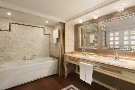 Crowne Plaza Istanbul - Old City, an IHG - 130