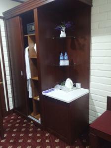 Rakat Plaza - 100