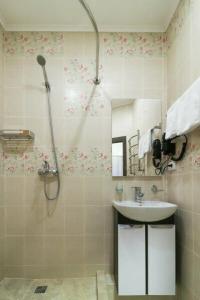 на Боткинской 2в - 128