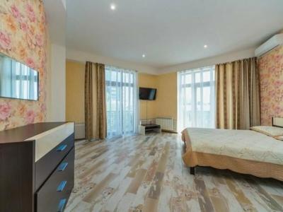 на Боткинской 2в - 196