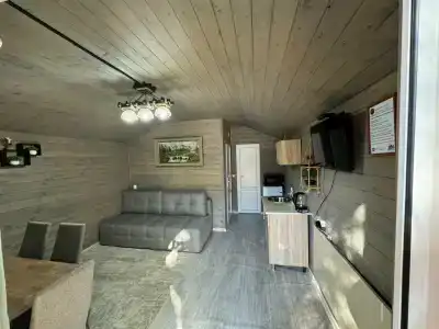TAU HOUSE - 77