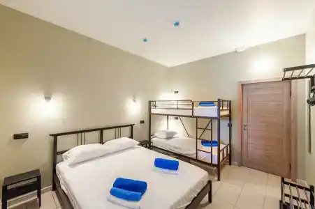 Азовский - 77