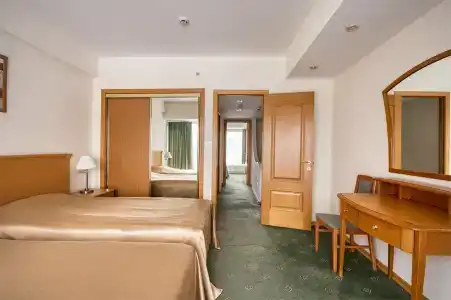 ApartMezhdunarodnaya - 80
