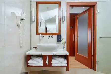 Palace Bridge Hotel - 114