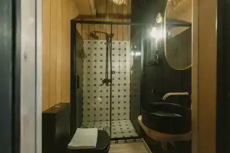 Место под соснами - 53