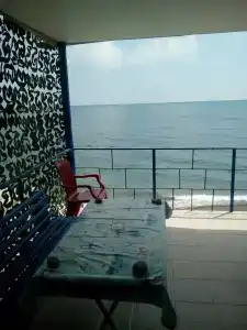 Эллинг Ноги в море - 50