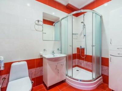 на Боткинской 2в - 200