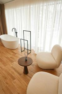 Residence - 65