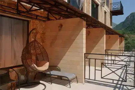 Шале Карата - 83