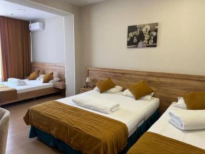 Петровский - 90