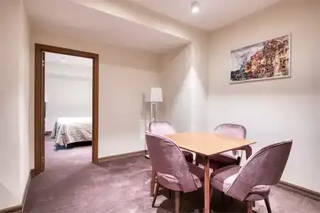 ApartMezhdunarodnaya - 87