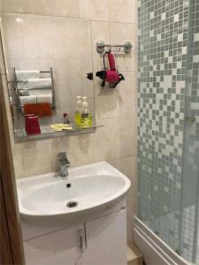 Благодатная - 100