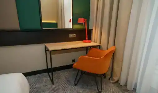 Holiday Inn City - 187