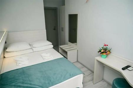 Славутич - 104